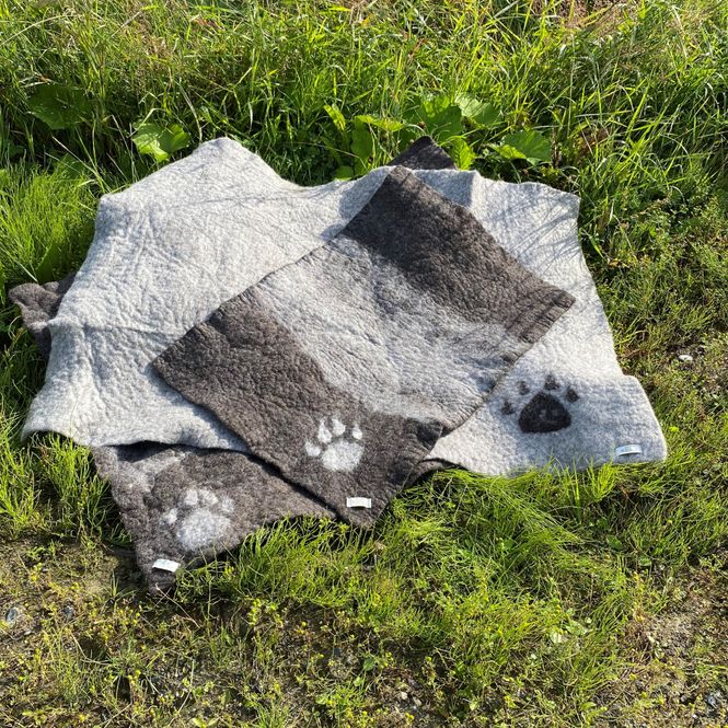 Hovedbilde Hundeteppe stort lyst